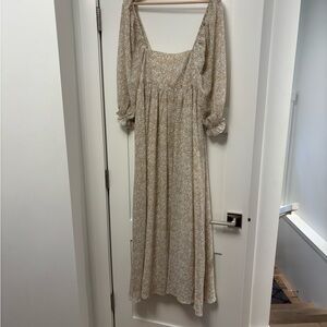 Storia Beige Floral Square-Neck Maxi Dress